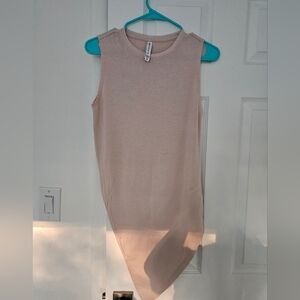 Athleta Light Pink Asymmetrical Muscle Tee, Size XS